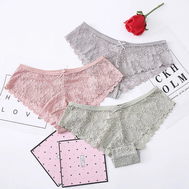 Slip aus Spitze mit floralem Muster