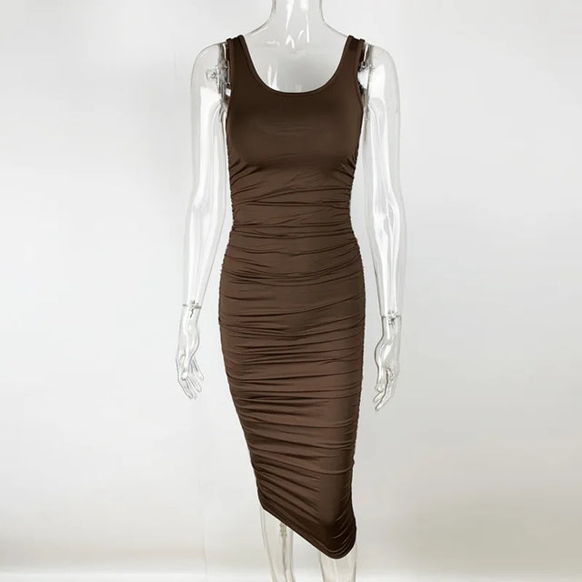 Tailliertes Midikleid