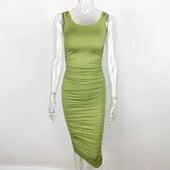 Tailliertes Midikleid
