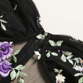 Damenkörper mit Blumen-Bombardina.de