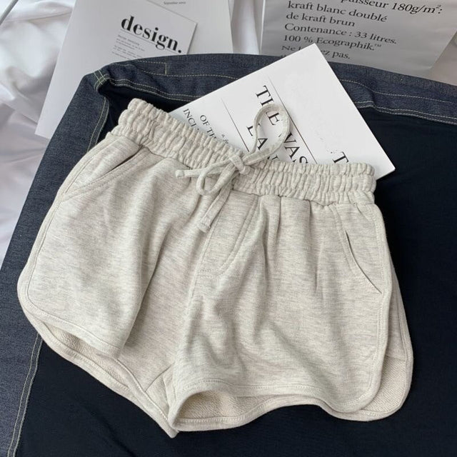 Damen-Shorts mit Paspel an der Taille-Bombardina.de