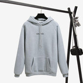 Damen-Sweatshirt mit Kapuze und der Aufschrift-Bombardina.de