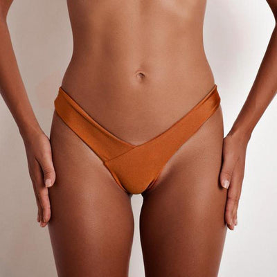 Brasilianischer Bikini-Slip mit asymmetrischem Schnitt-Bombardina.de