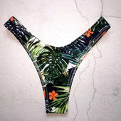 Geblümte brasilianische Bikinihose-Bombardina.de
