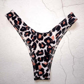Geblümte brasilianische Bikinihose-Bombardina.de