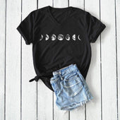 Damen-T-Shirt mit V-Ausschnitt und Mondmotiv-Bombardina.de