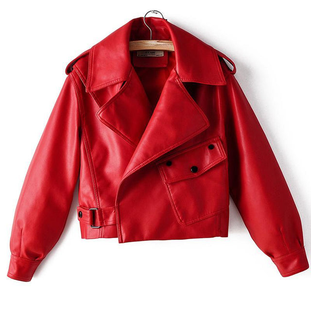 Damenlederjacke mit einer Tasche an der Seite-Bombardina.de