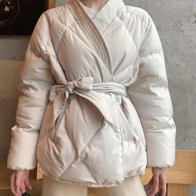 Damen-Winterjacke mit Bindung an der Taille-Bombardina.de