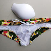 Herren-Badehose mit Blumen-Bombardina.de