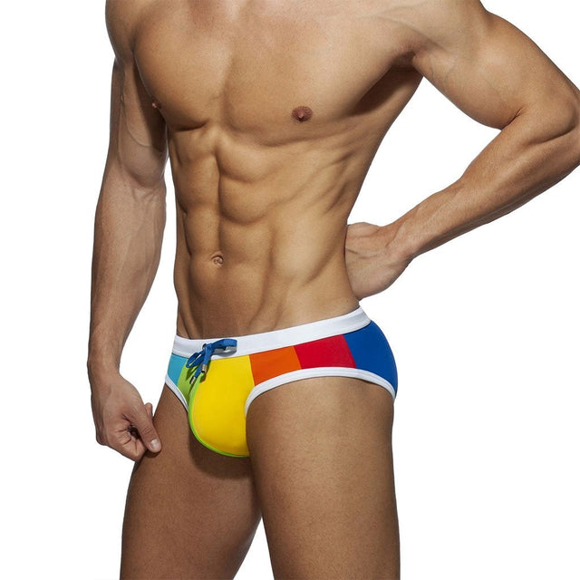 Herren-Badehose Regenbogen-Slips-Bombardina.de