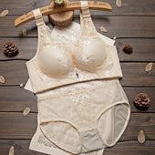 Dessous-Set mit Spitzenbesatz-Bombardina.de