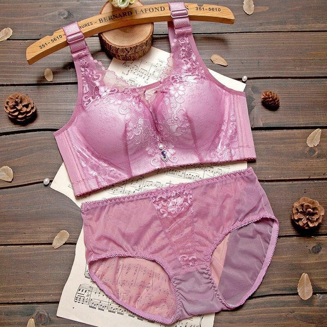 Dessous-Set mit Spitzenbesatz-Bombardina.de