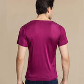 Herren-T-Shirt mit V-Ausschnitt und tailliertem Schnitt-Bombardina.de