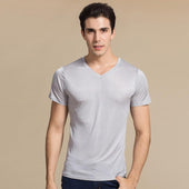 Herren-T-Shirt mit V-Ausschnitt und tailliertem Schnitt-Bombardina.de