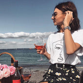 Damen-T-Shirt mit minimalistischem Aufdruck-Bombardina.de