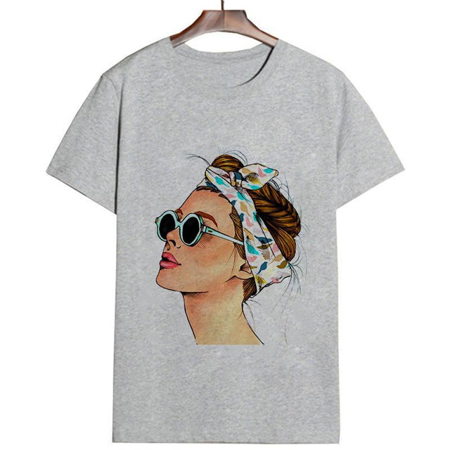 Damen-T-Shirt mit dem Motiv von Frauen-Bombardina.de