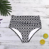 Hoch taillierte Bikinihose mit Blumenmotiv-Bombardina.de