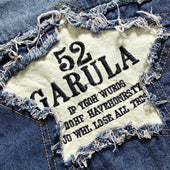 Herren-Jeansjacke mit einem Abzeichen auf der Rückseite-Bombardina.de