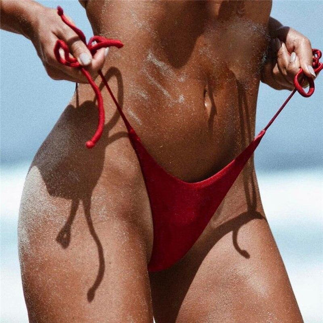 Bikini-String mit seitlichen Bändern-Bombardina.de