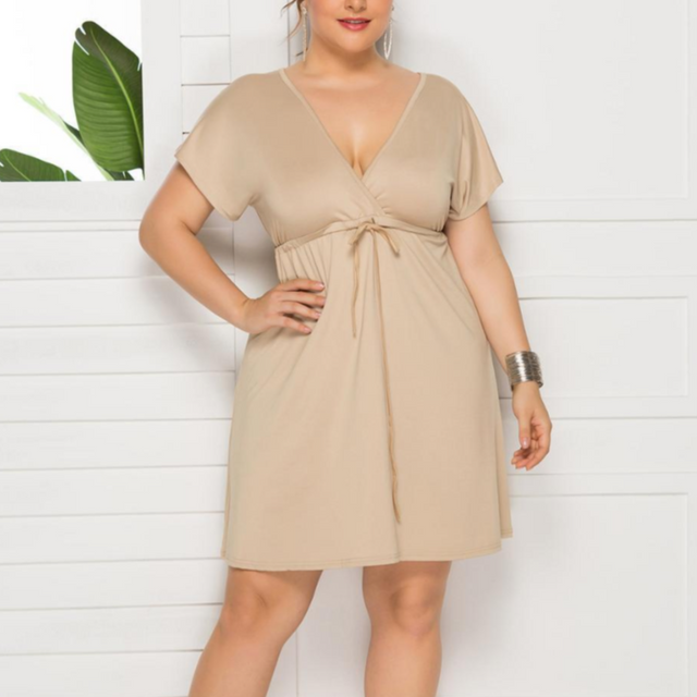 Minikleid mit Bindeband an der Taille-Bombardina.de