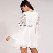 Minikleid mit Spitzeneinsätzen-Bombardina.de