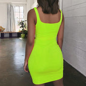 Tailliertes Minikleid-Bombardina.de