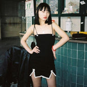 Minikleid mit Schlitz-Bombardina.de