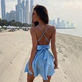 Minikleid aus Satin-Bombardina.de