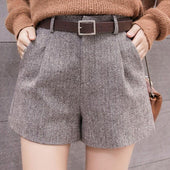 Glatte Damenshorts-Bombardina.de