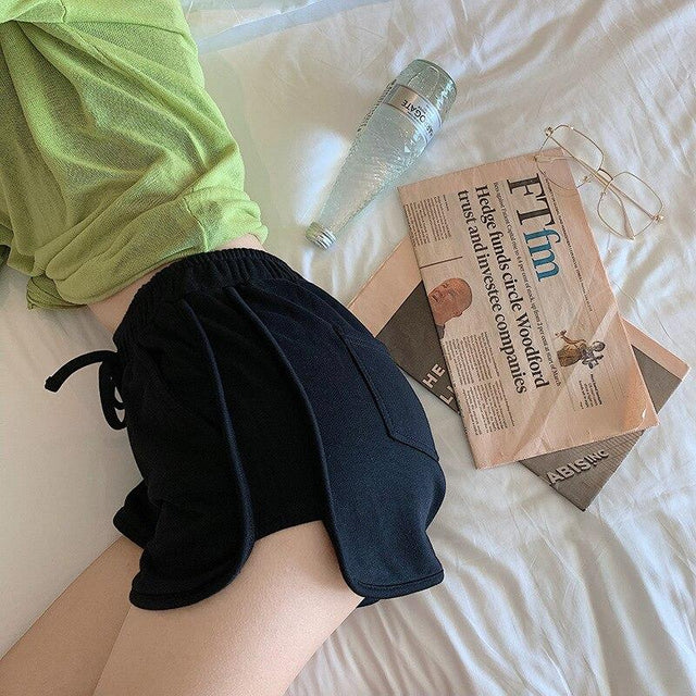 Damen-Shorts mit Paspel an der Taille-Bombardina.de