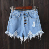 Damen-Shorts mit Abschürfungen-Bombardina.de