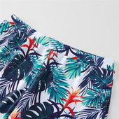 Badeshorts für einen Jungen in den Blättern-Bombardina.de