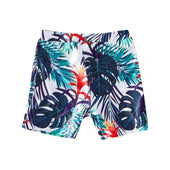 Badeshorts für einen Jungen in den Blättern-Bombardina.de