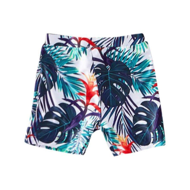 Badeshorts für einen Jungen in den Blättern-Bombardina.de