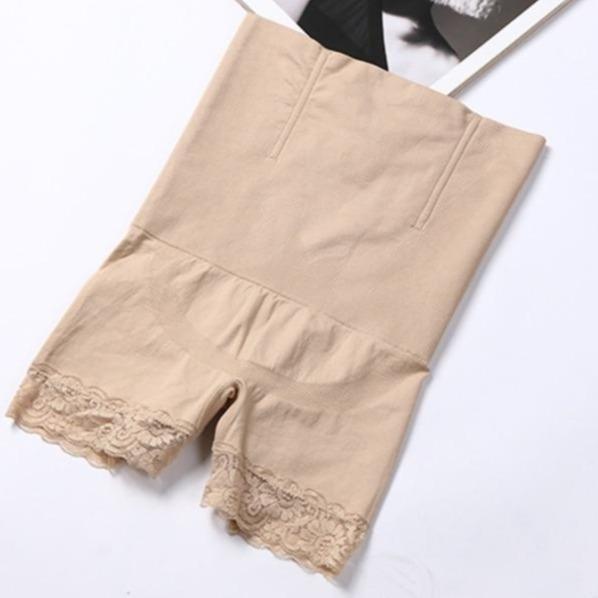 Formende Shorts mit Spitze-Bombardina.de