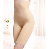 Glatte formende Shorts-Bombardina.de