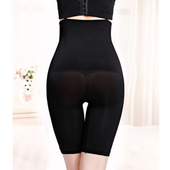 Glatte formende Shorts-Bombardina.de